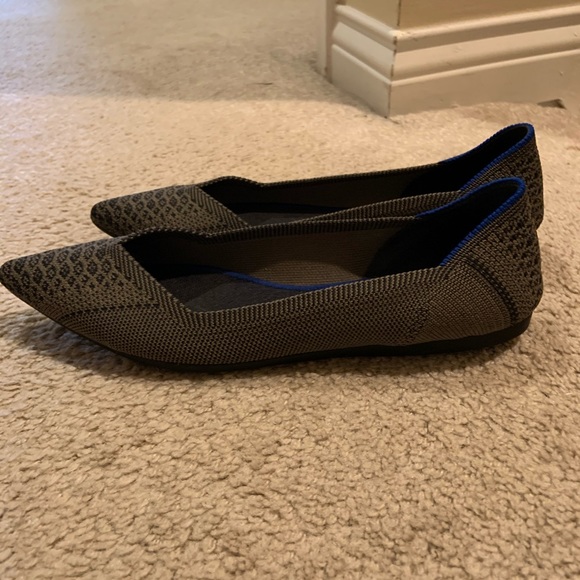 [SOLD] Rothy’s Walnut Python Points (Size 8.5) - Picture 9 of 10